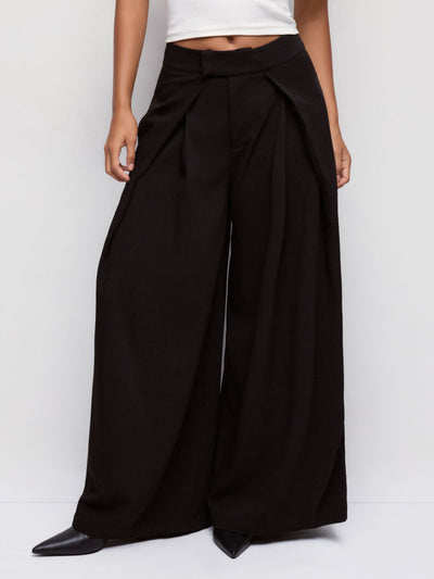 Mid Rise Pleated Straight Leg Trousers
