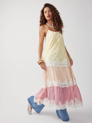 Textured Chiffon Colorblock Square Neck Lace Panel Oversized Flared Maxi Dress