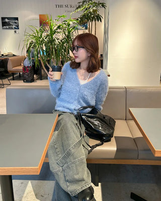 V-neck loose-fit shaggy knit