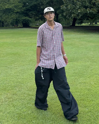 Side-tuck snap-button pants