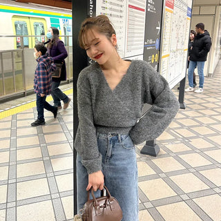 Wrap V-neck knit
