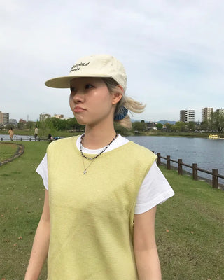 Simple basic short-sleeved shirt