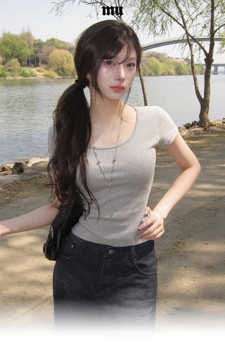 MOMU BASIC U-neck Short Sleeve T-shirt - 5 colors