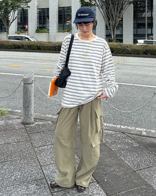 Wide cargo pants