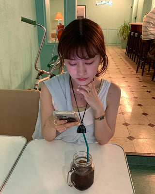 Basic Round Sleeveless