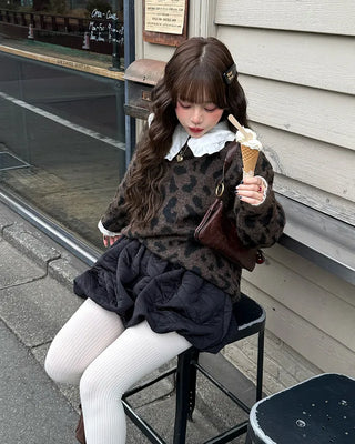 Big collar frill blouse
