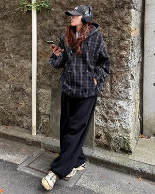 Back embroidered sweatpants