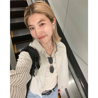 Striped long-sleeved cropped shirt