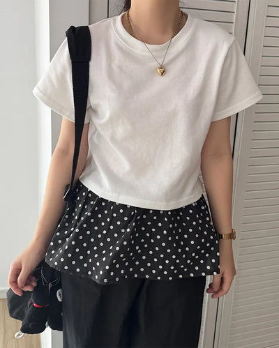 Cropped half-sleeve T-shirt