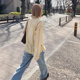 Side-slit vintage denim pants