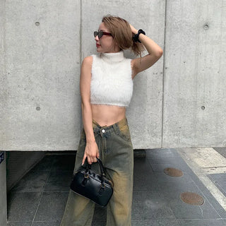 Turtleneck sleeveless fur knit