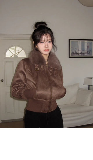 Model Recommendation: Elin Crop Banding Fur Shearling Jacket