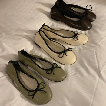 Berry Ribbon Flat Shoes