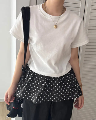 Cropped half-sleeve T-shirt