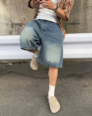 Washed Bermuda denim pants