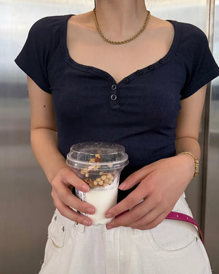 Ribbed button cropped t-shirt