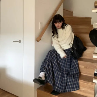 Checked long skirt