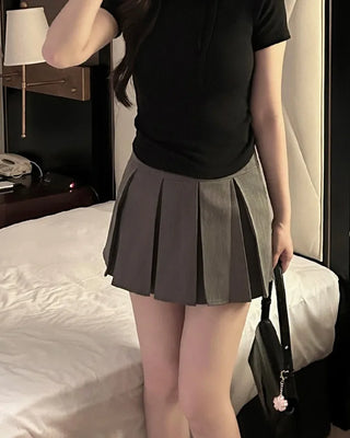 Big pleated mini skirt