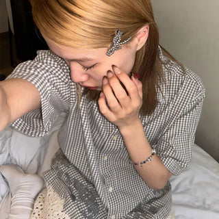 Silver ribbon hair clip