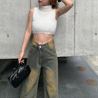 Turtleneck sleeveless fur knit