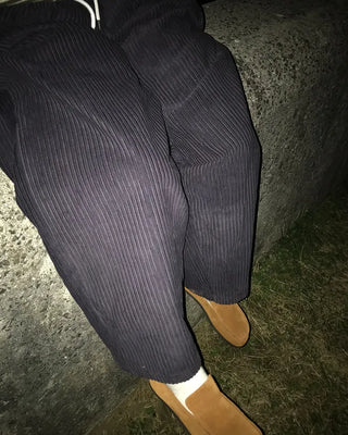 Corduroy wide-leg pants with elastic waistband