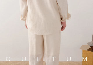 [CULTUM] Relaxed Deep V-neck Shirt