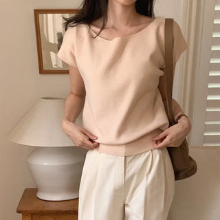 Slim boat neck knit