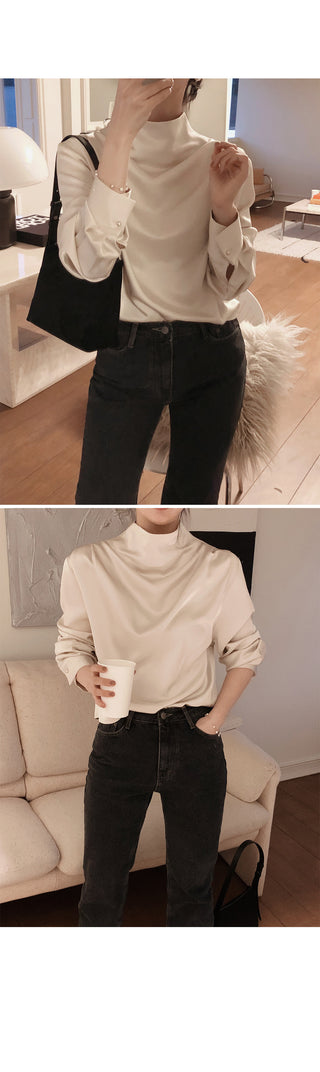 Mock neck blouse - 2 colors
