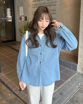 Patch pocket denim shirt