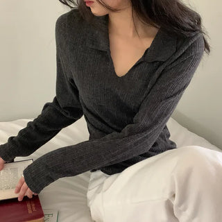 Ribbed collar long-sleeved knit
