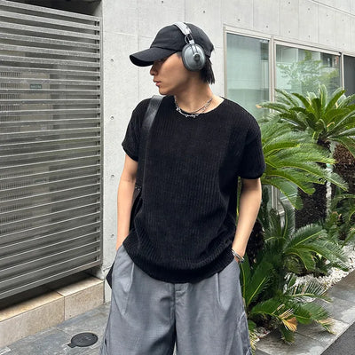 Simple knit T-shirt