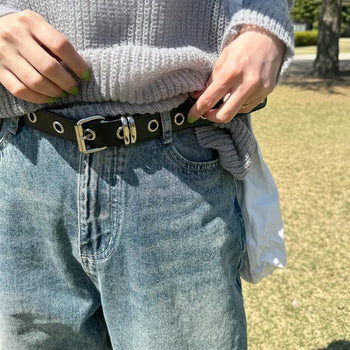 Eyelet belt