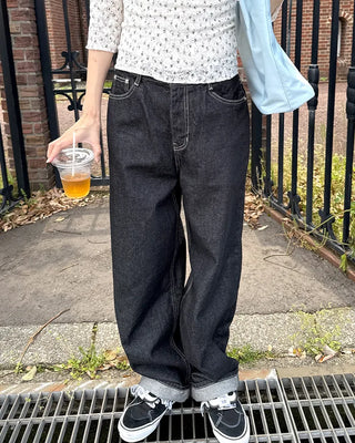 Wide-leg denim pants