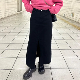 Front slit long skirt