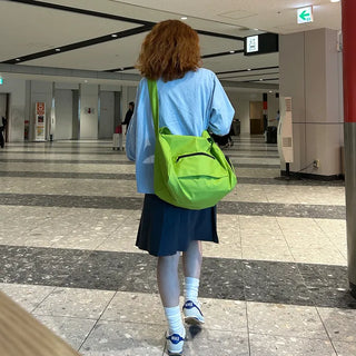 Cross-shoulder messenger bag