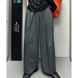 Low-stripe slacks