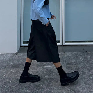 Pleated denim shorts