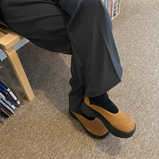 Band sneakers