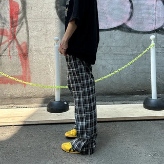 Pintuck check pants