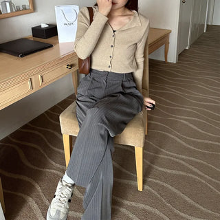 Striped loose-fit slacks