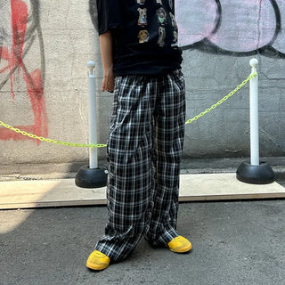 Pintuck check pants