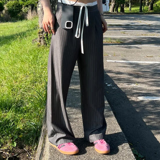 Wide-fit colored striped slacks