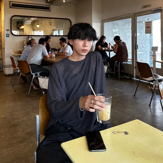 See-through round knit