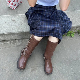 Buckle belt boots