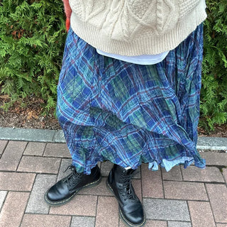 Checked flared wrinkle long skirt