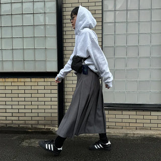 Pleated long classic skirt