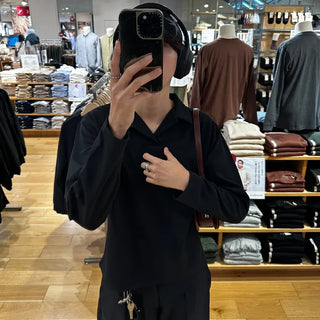 Basic open-collar T-shirt