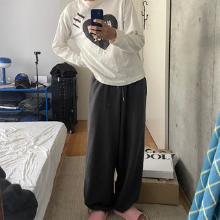 Wide-leg pants with back pockets