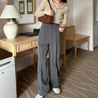 Striped loose-fit slacks