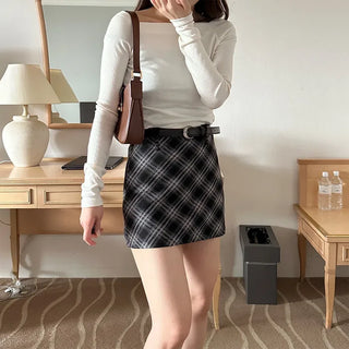 Checkered mini skirt
